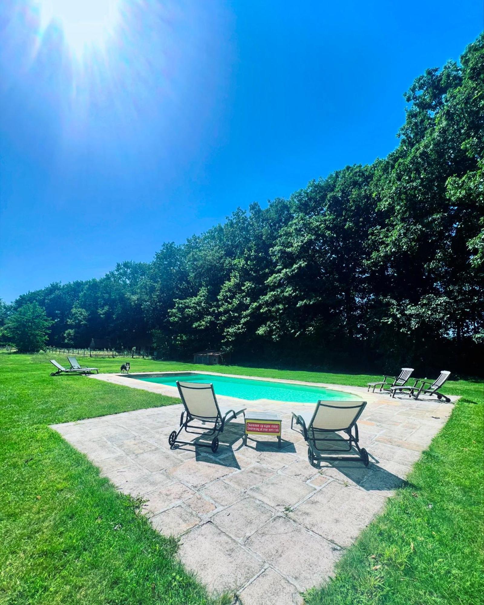 B&B Domein Rodin Oud-Turnhout Bagian luar foto